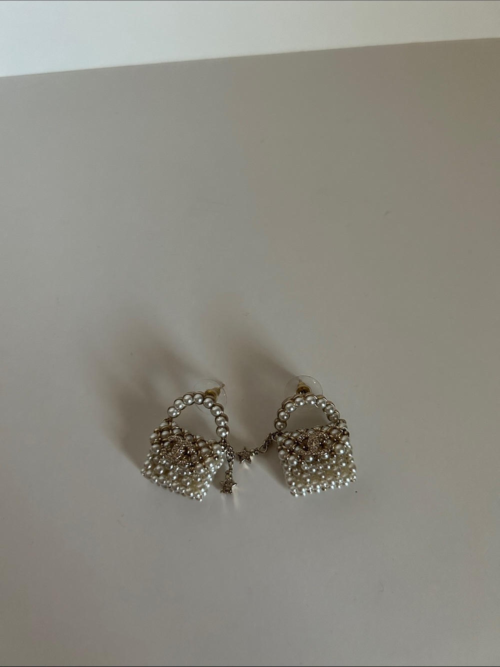 CHANEL Pearl Beaded Handbag Drop Earrings - Gold and White